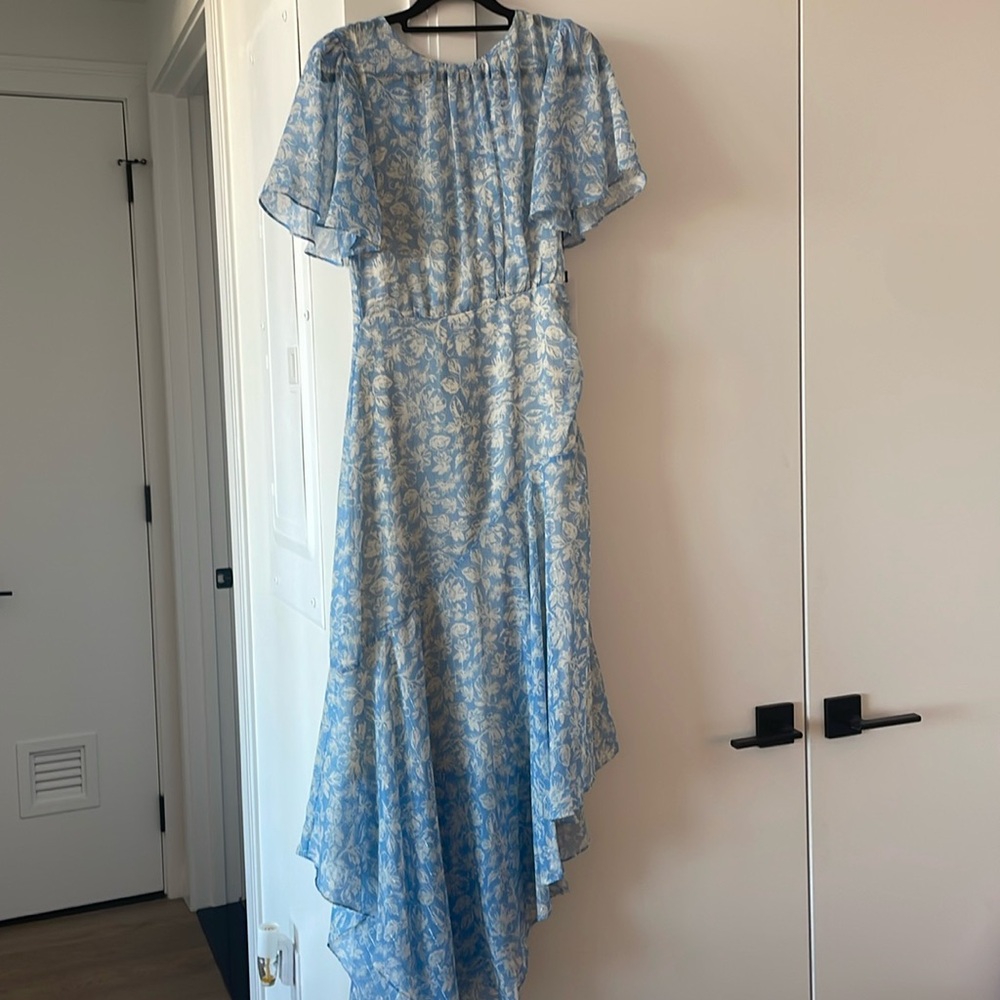 ASTR Flutter Sleeve Open Back Maxi Dress
